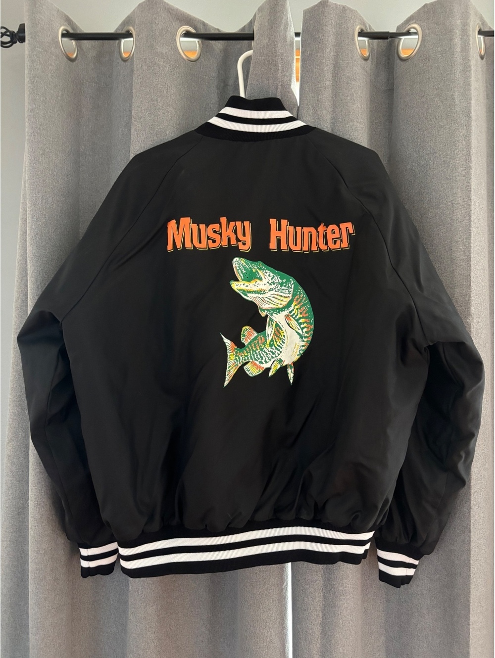West Ark Men's XL Black Musky Hunter Nylon Bomber Jacket with Stripe